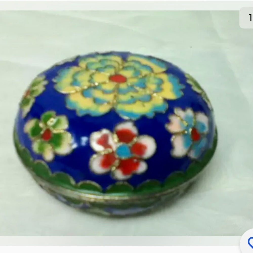 Vintage, Elegant, Cloissone Style Enamel Floral Round Trinket Box 2.5in x 1.5in