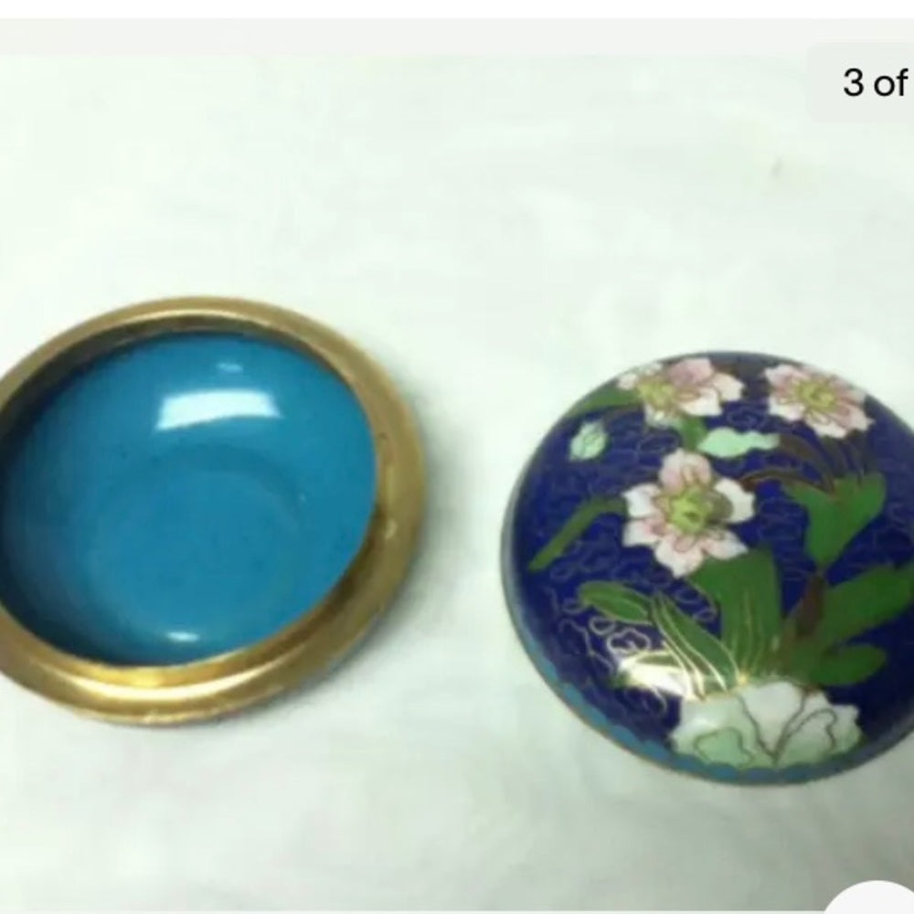 Vintage, Elegant, Cloissone Pink Carnation Round Trinket Box 2.5in x 1.5in