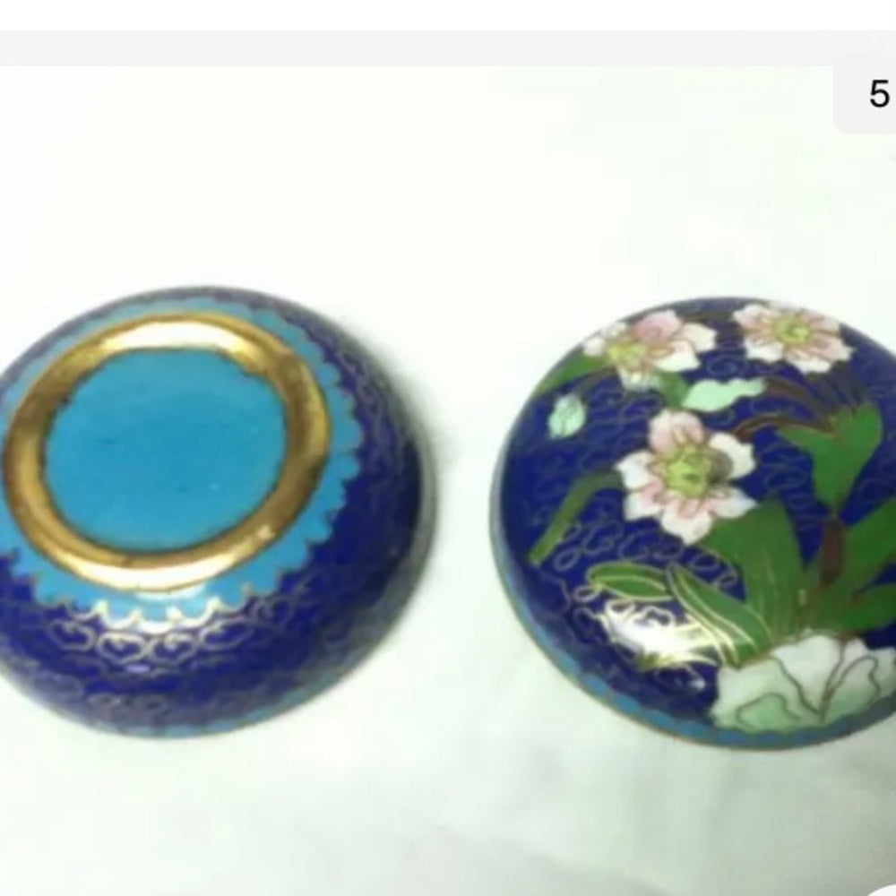 Vintage, Elegant, Cloissone Pink Carnation Round Trinket Box 2.5in x 1.5in