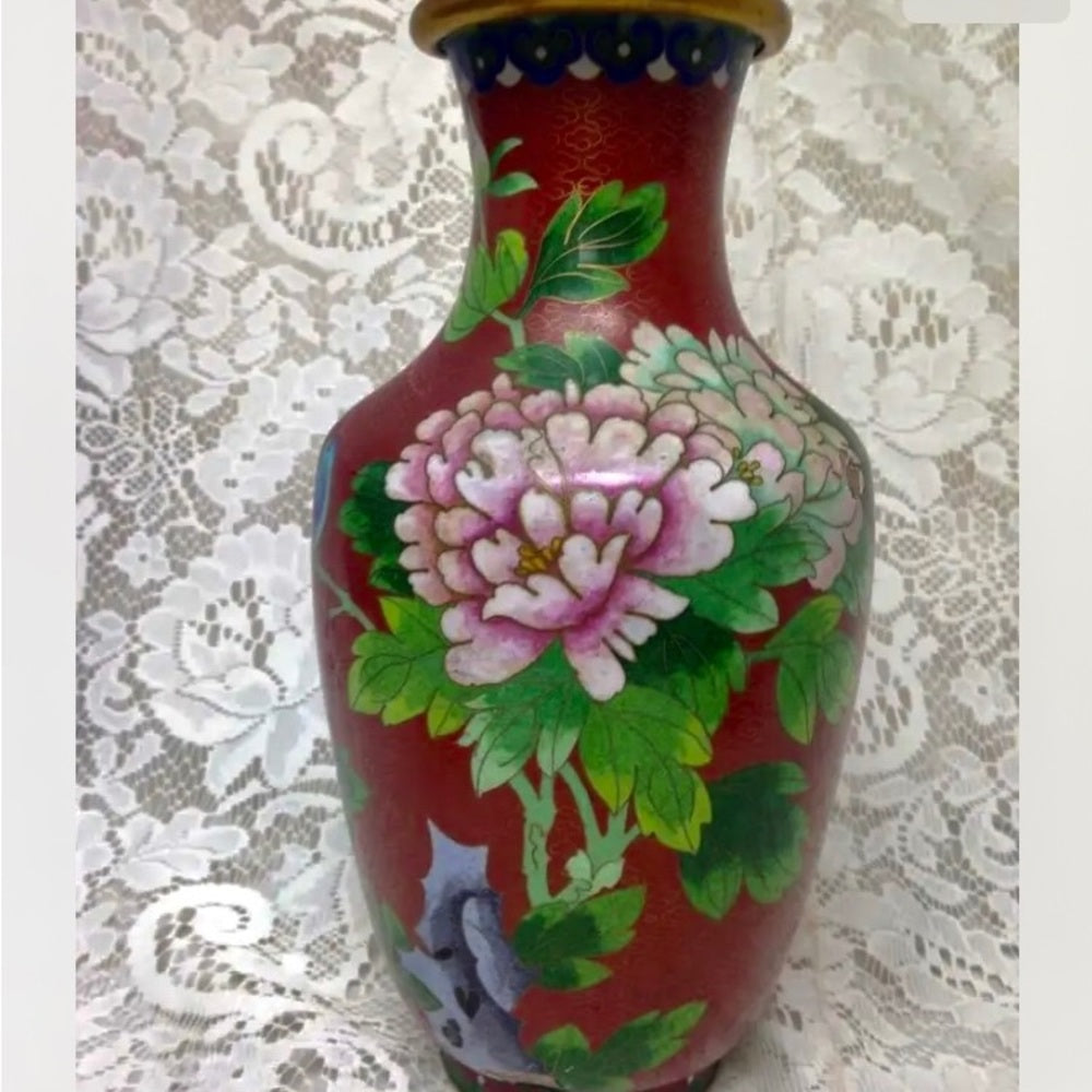 Vintage, Beautiful, Large 10.5in x 4.5in Red Floral Cloissone’ Vase
