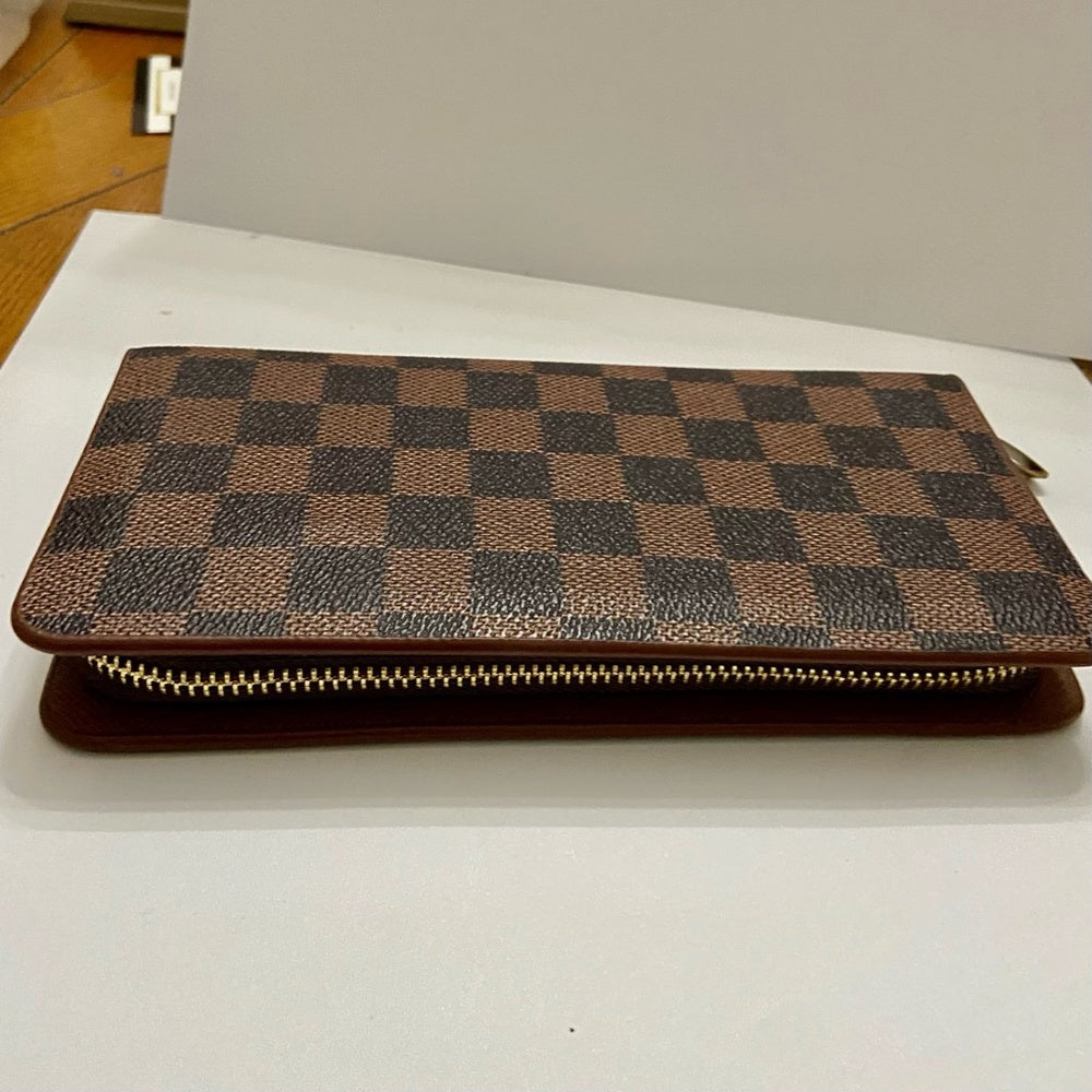 Brown and Tan Plaid Faux Leather Zippy Long Wallet 8in x 4in