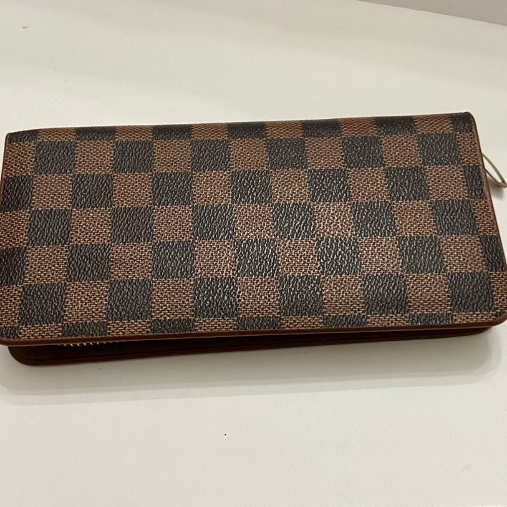 Brown and Tan Plaid Faux Leather Zippy Long Wallet 8in x 4in