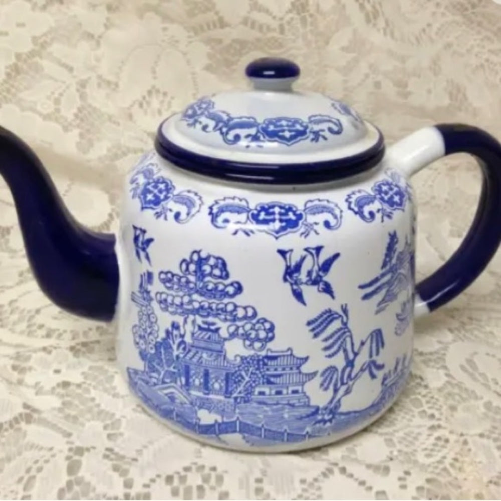 Antique, Blue Willow Enamelware Teapot or Tea Kettle 9in x 6in