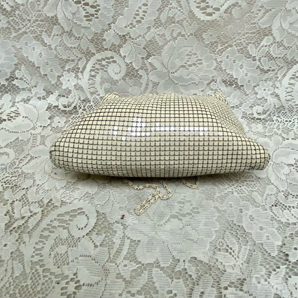 Vintage, Beige Mesh Metal Clutch-Shoulder Bag