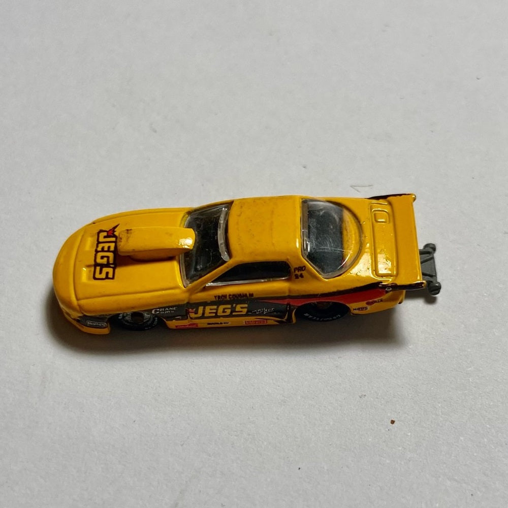 Vintage, Lot of 4 Miniature 1.25-inch Cars (H)