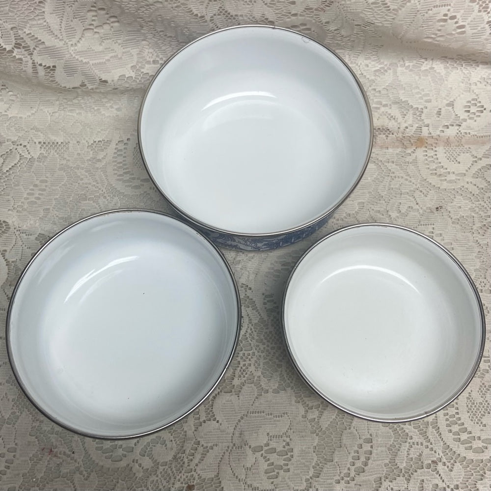 Vintage, Heritage Mint, 3pc Blue Willow Enamelware Mixing Bowls 7.5in, 7in n 6in