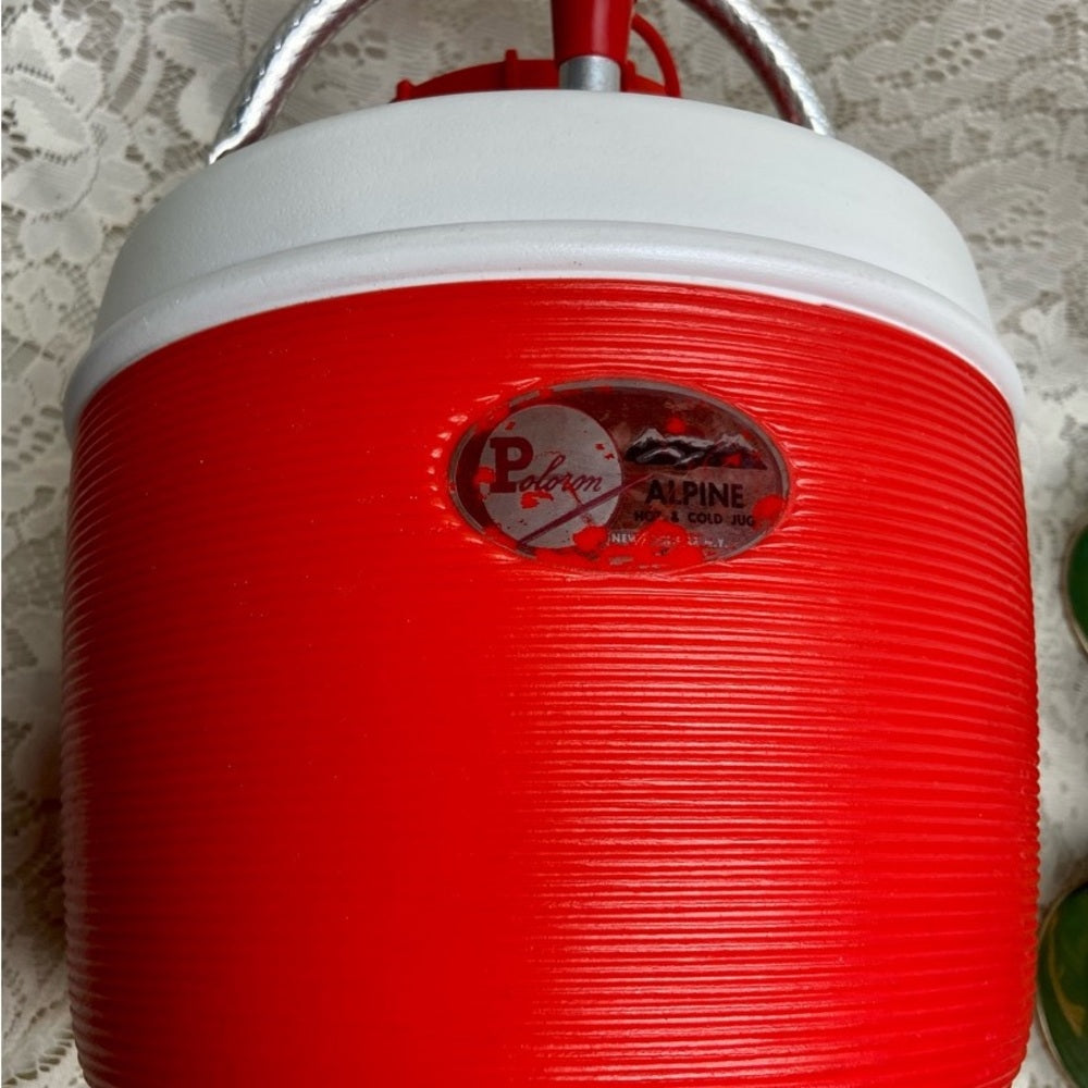 Vintage, Alpine Hot and Cold Jug- Dispenser. 10inH x 9inD (E0823) This is a vin