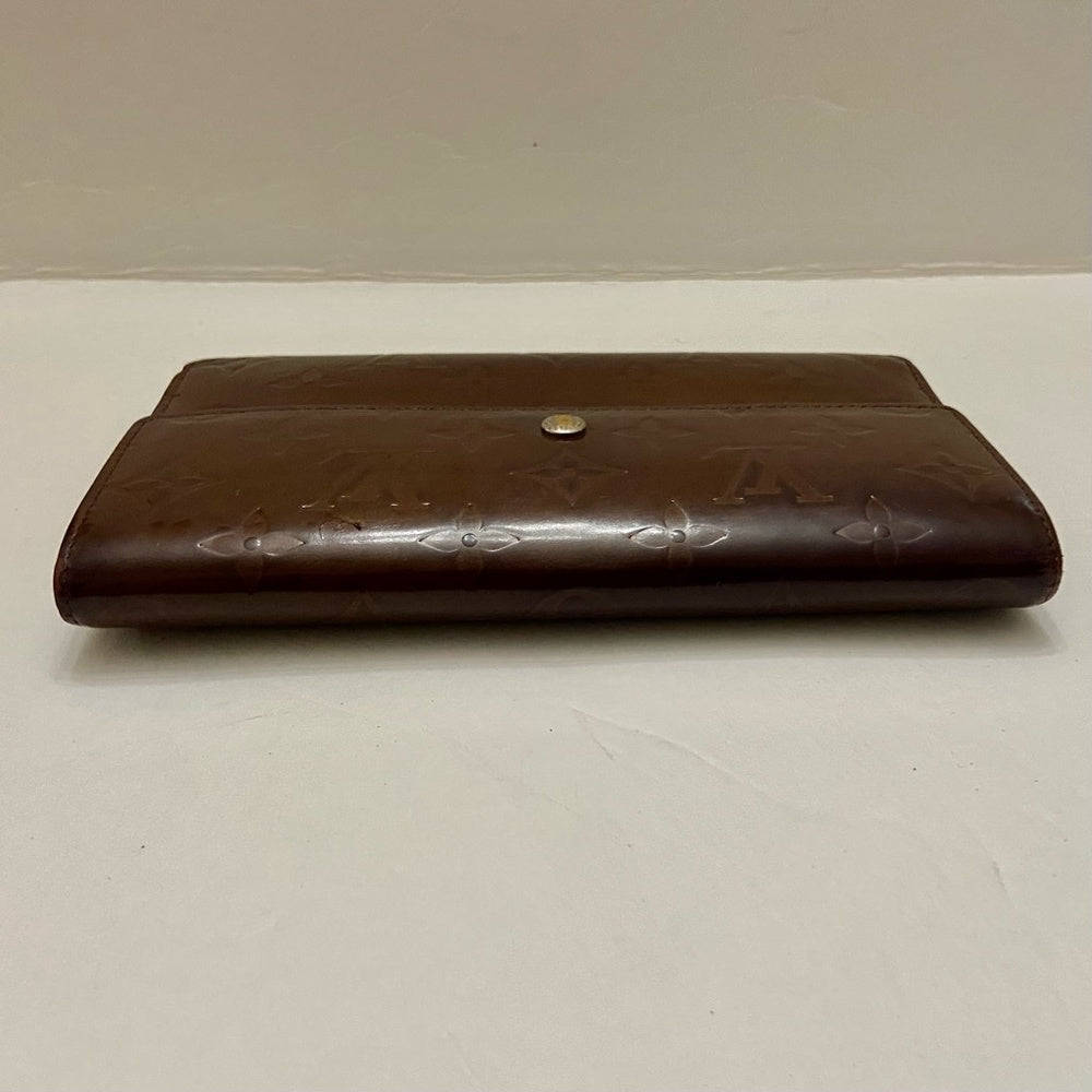Authentic, Louis Vuitton Brown Vernis Mono long Wallet