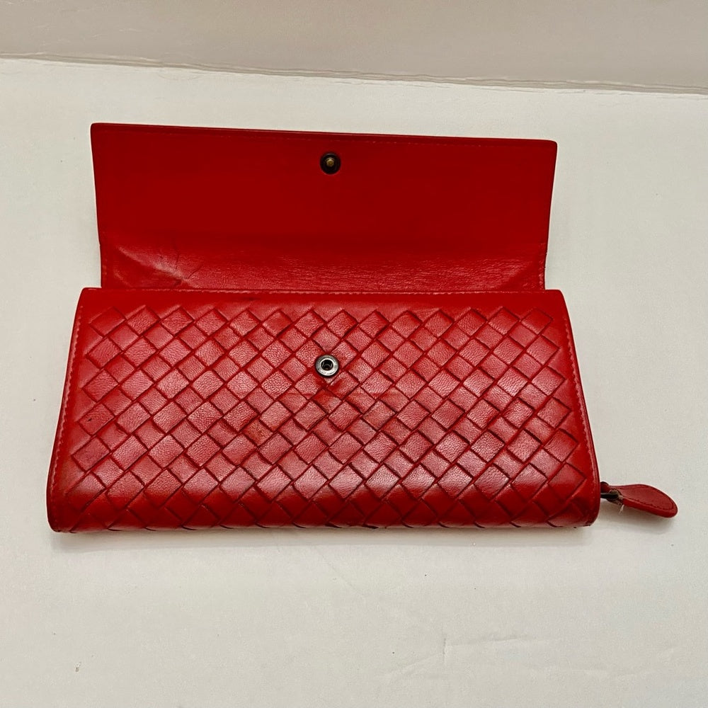 Authentic Bottega Veneta Red Leather Bi-fold Long Wallet