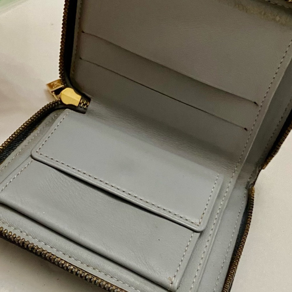 Authentic, Rare, Louis Vuitton Black Vernis Leather Mono Zippy Coin Wallet