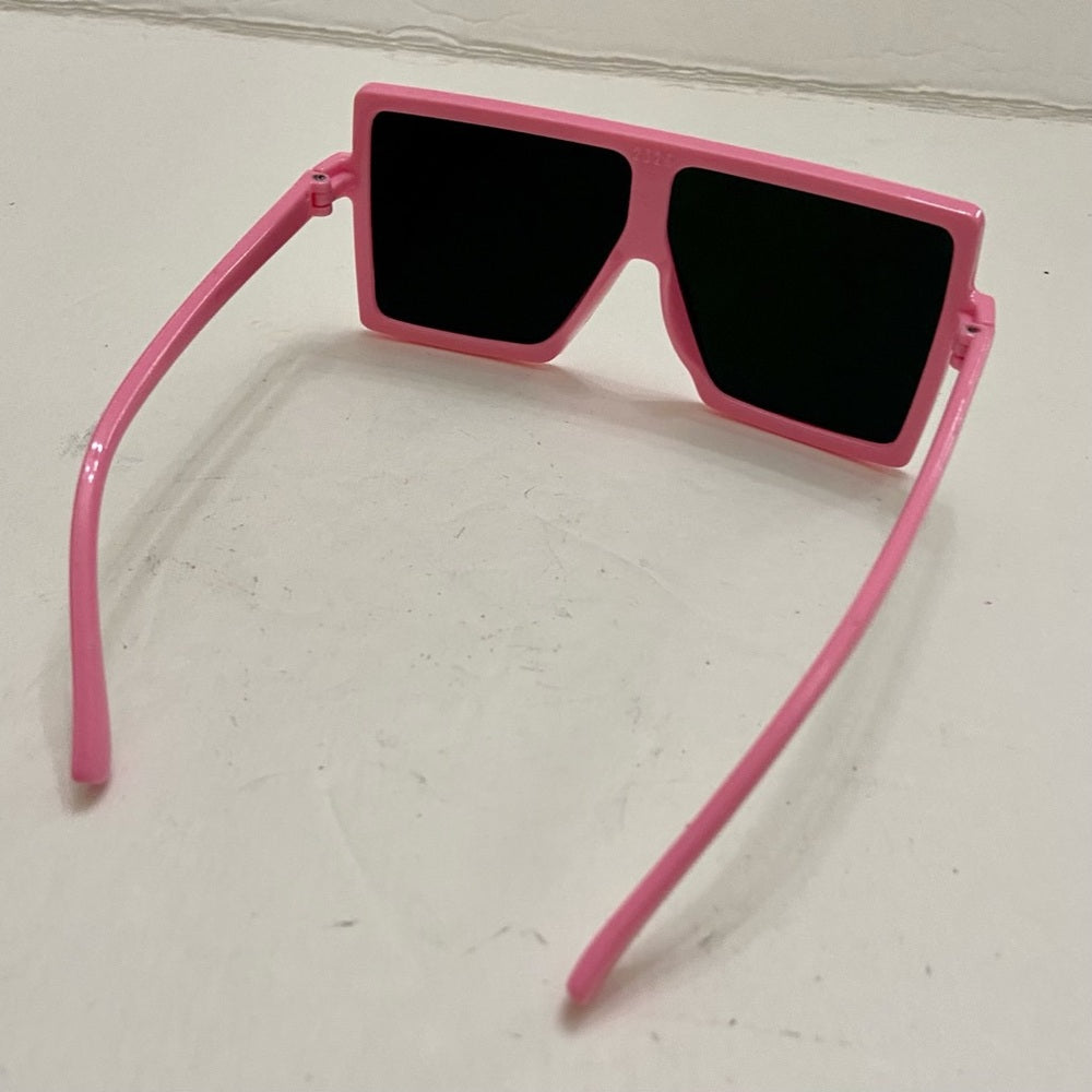 Lot of 2 Vintage Sunglasses- Iridescent Round and Squarish Mirrored Pink