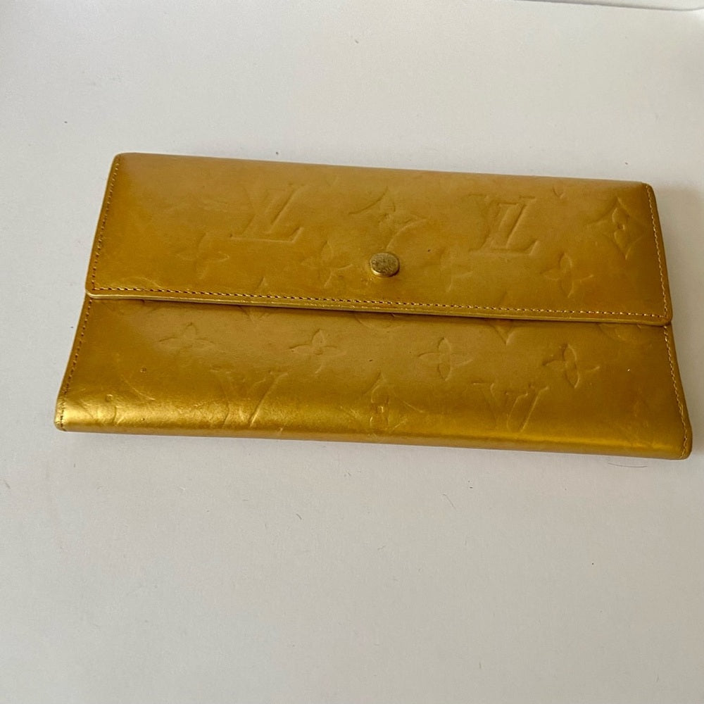 Louis Vuitton Golden Beige Vernis Mono Long Wallet