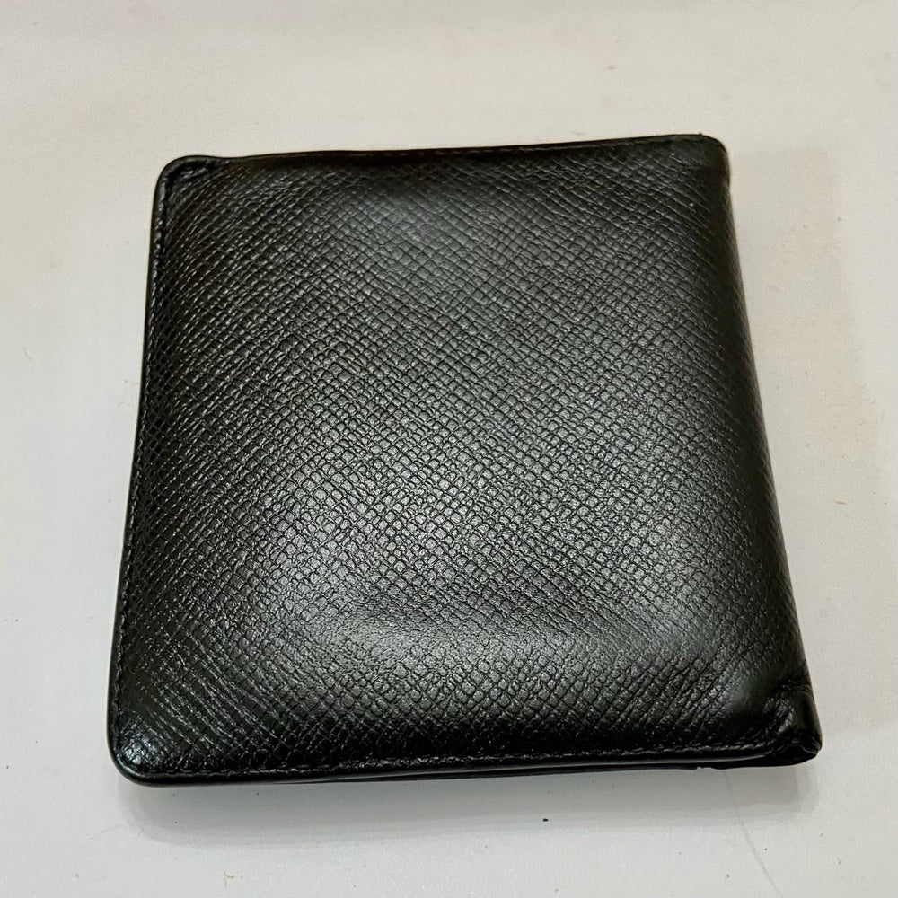 Louis Vuitton Black Taiga Leather Mens Wallet 4in x 4in