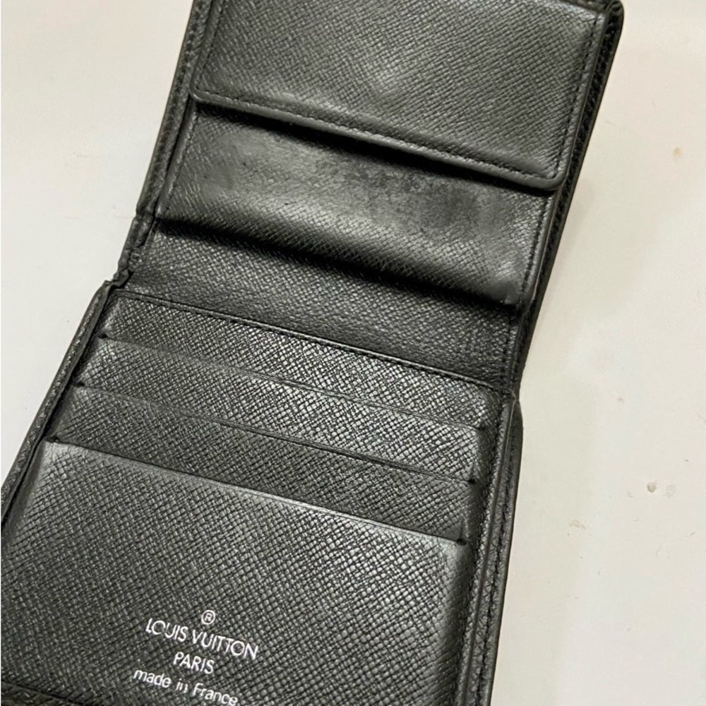 Louis Vuitton Black Taiga Leather Mens Wallet 4in x 4in