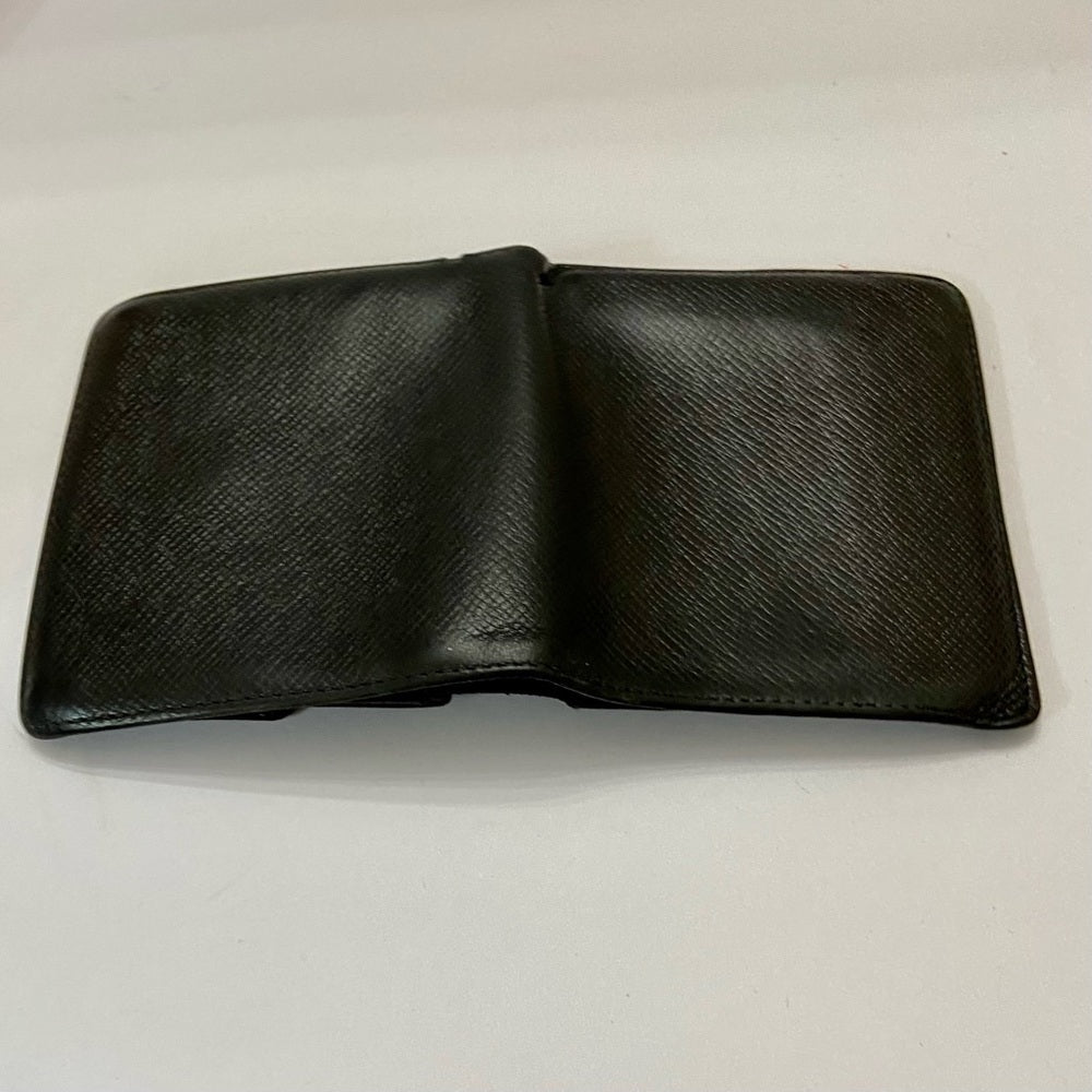 Louis Vuitton Black Taiga Leather Mens Wallet 4in x 4in