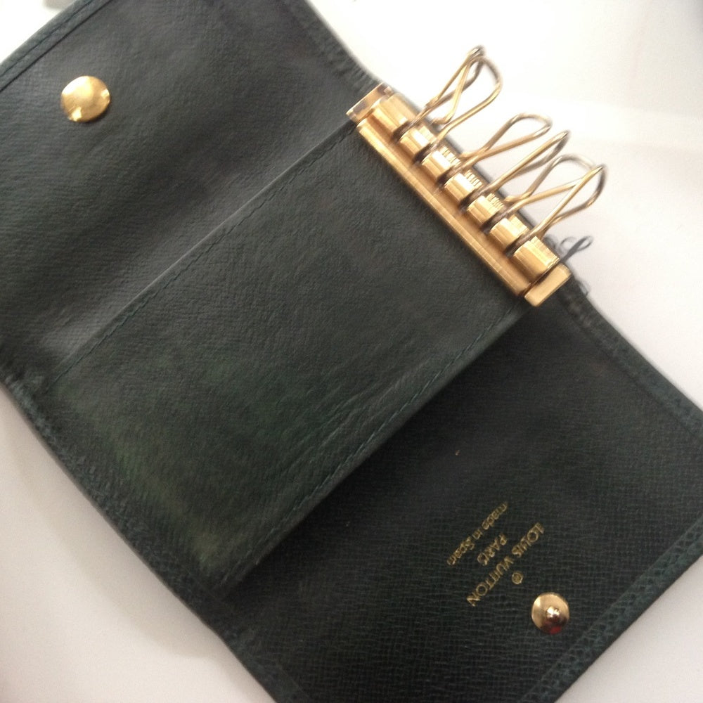 Louis Vuitton Green Taiga Leather 6-Hooks Key Case