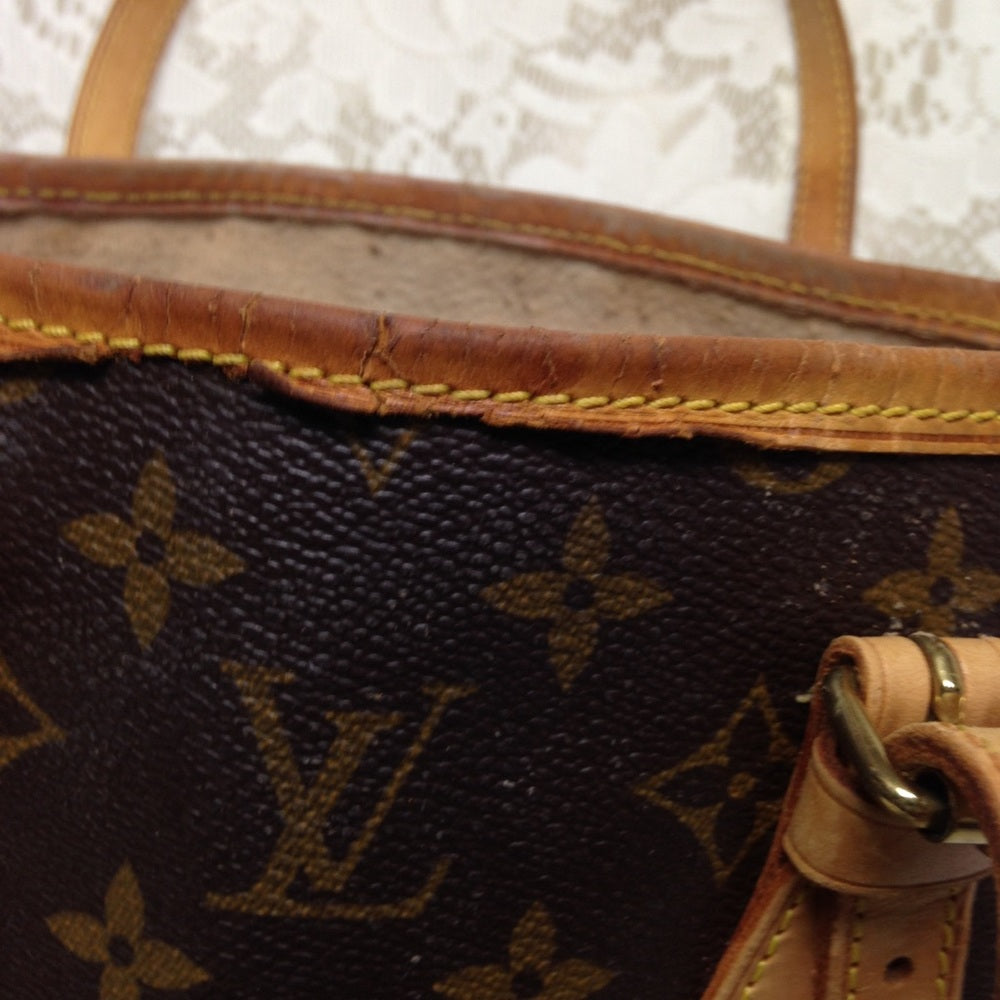 Authentic Louis Vuitton Brown Mono PM Bucket  SBag