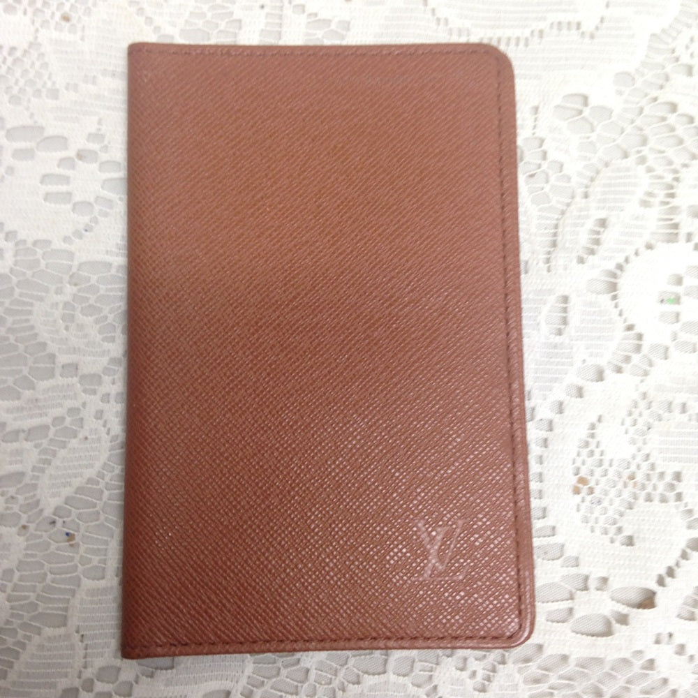 L. Vuitton Brown Taiga Leather ID-Credit Card Case