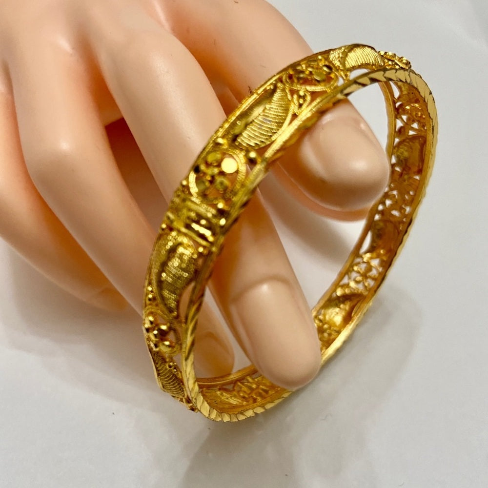 Elegant Gold 1/3in W Etched- Pierced 8in C Bangle Bracelet