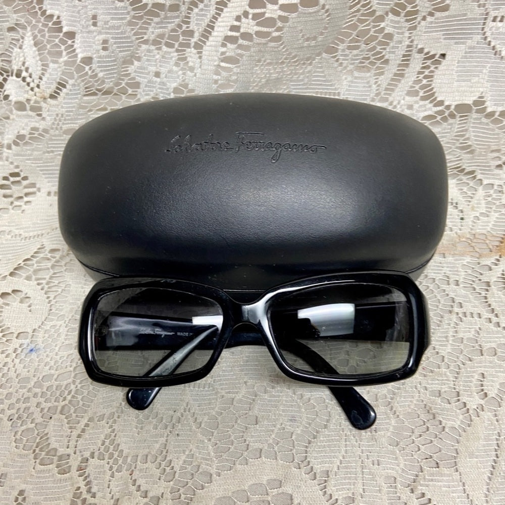 Salvatore Ferragamo Italy 2108 Sun Glasses