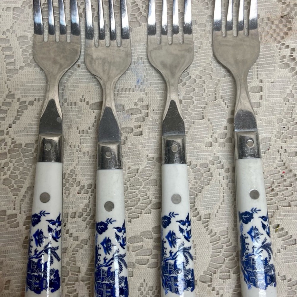 Vintage, Carnival, Thailand, Good Quality 20-pc Blue Willow Flatware, Svc for 4