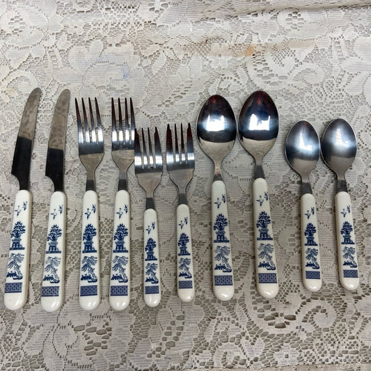 Vintage, Taiwan, Good Quality 10-pc Blue Willow Flatware, Service for 2
