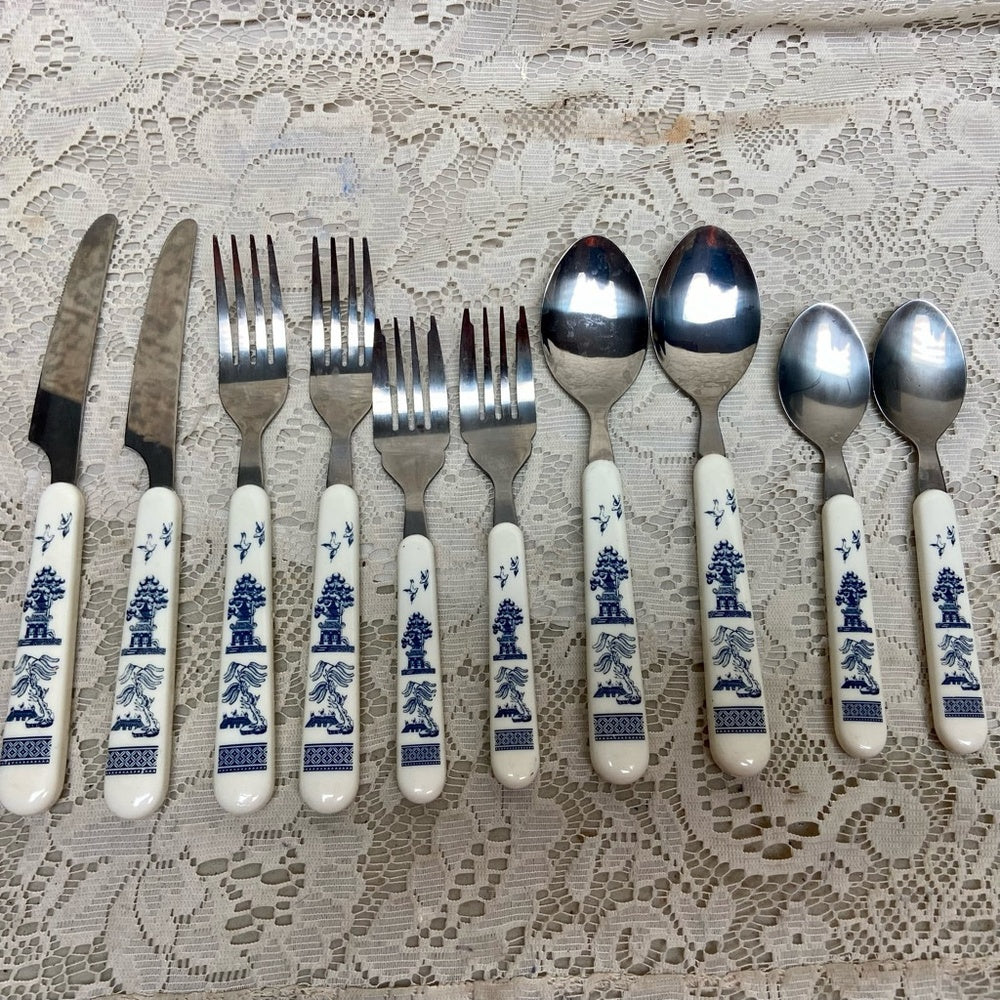 Vintage, Taiwan, Good Quality 10-pc Blue Willow Flatware, Service for 2