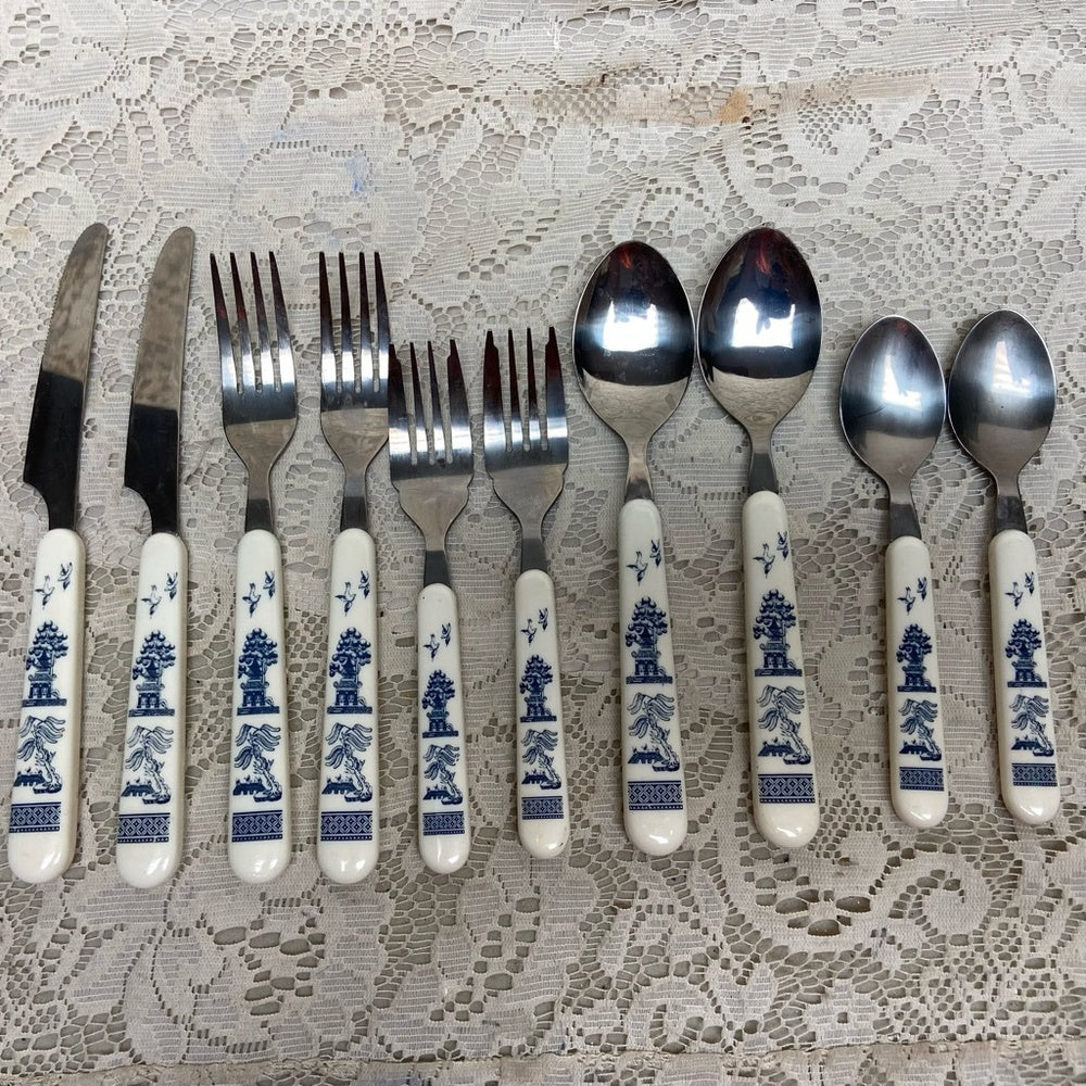 Vintage, Taiwan, Good Quality 10-pc Blue Willow Flatware, Service for 2