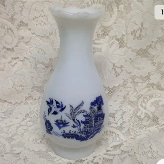 Vintage, Blue Willow Large Milk Glass Chimney 10in H x 5.5in W