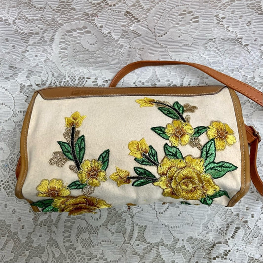 Vintage, Fendi, Rare, Beige Canvas Pouch-Crossbody