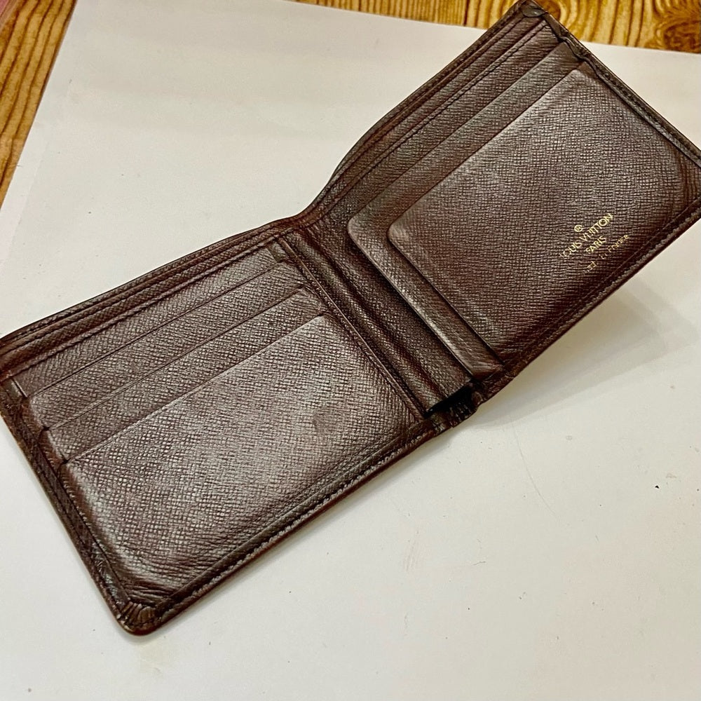 Louis Vuitton Brown Taiga Leather Mens Wallet 4.5in x 4in
