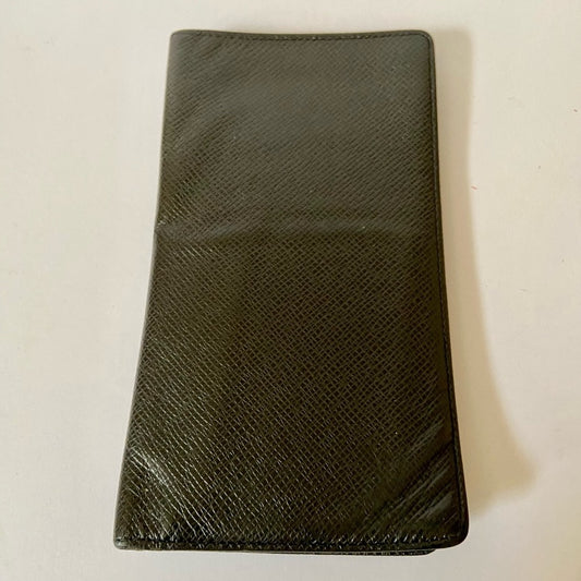 Louis Vuitton, Black Taiga Leather Unisex Long Wallet 7.5 x 4in