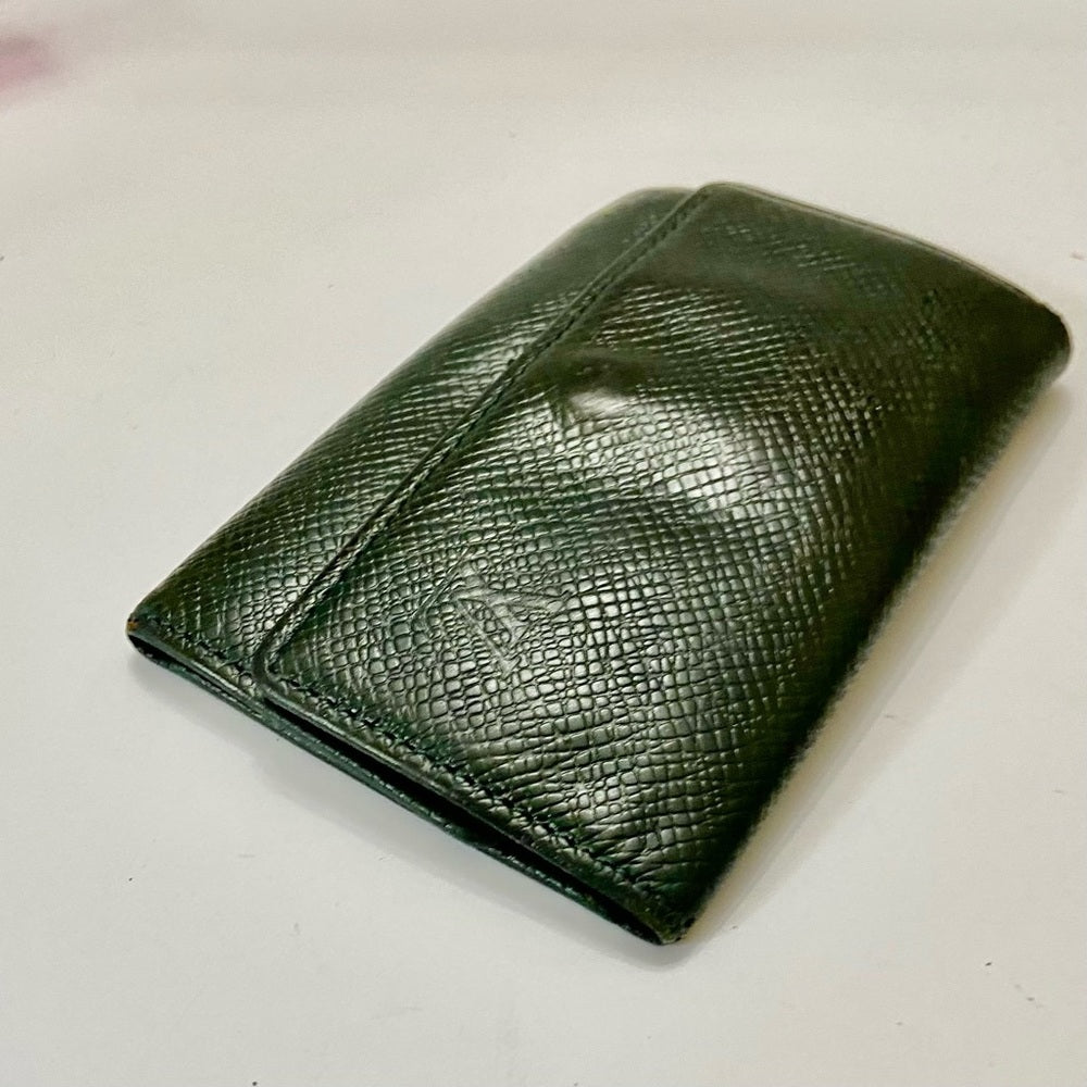 Louis Vuitton Green Taiga Leather 6-Hooks Key Case