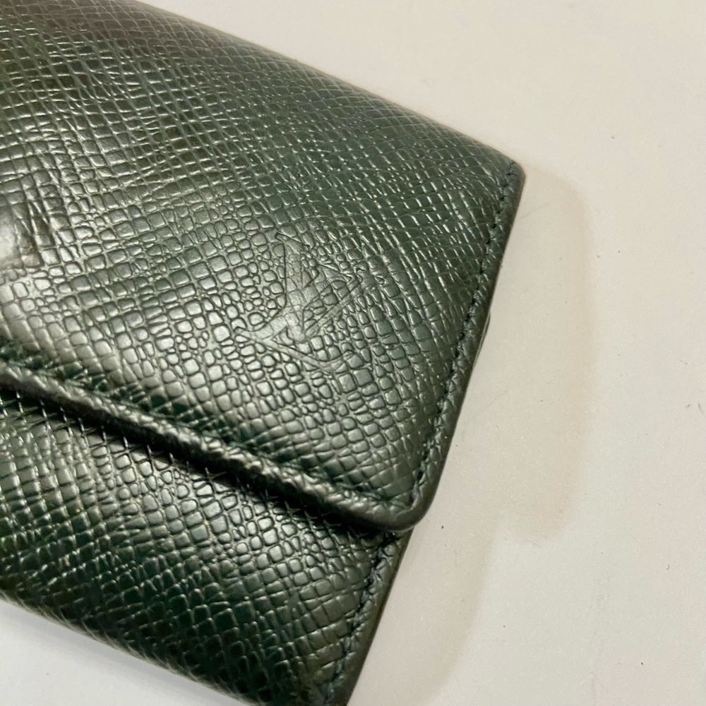 Louis Vuitton Green Taiga Leather 6-Hooks Key Case