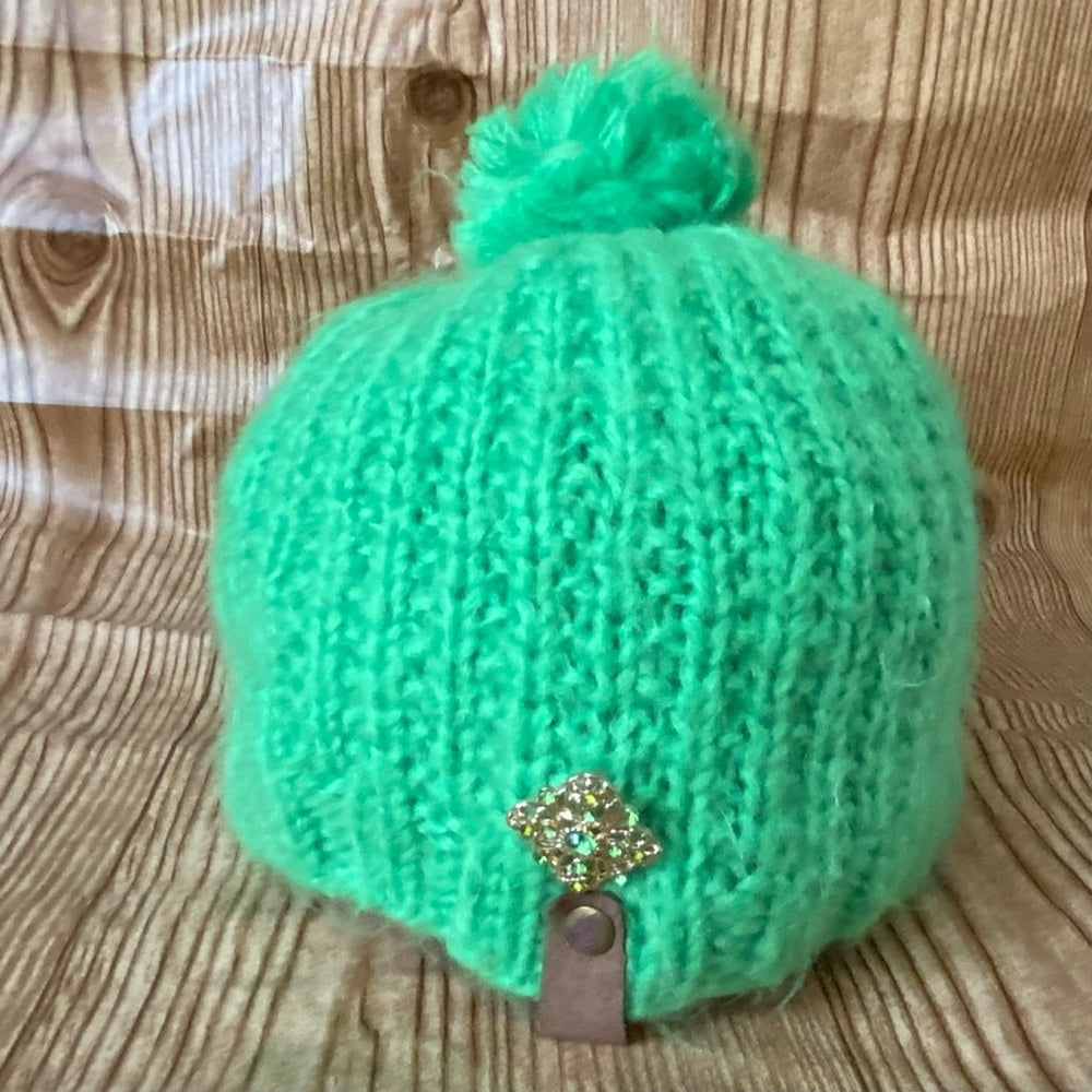 Beautiful. Colvin Green Knitted Beanie Hat with Rhinestones