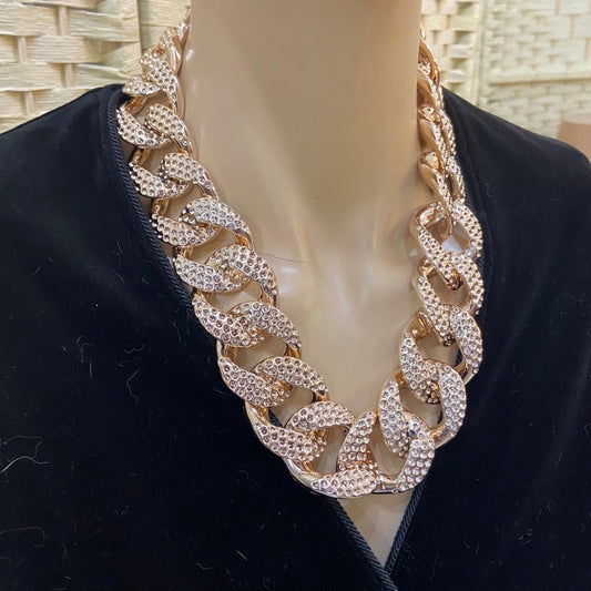Cnunky Gold Tone Pierced Resin Link Chain Necklace
