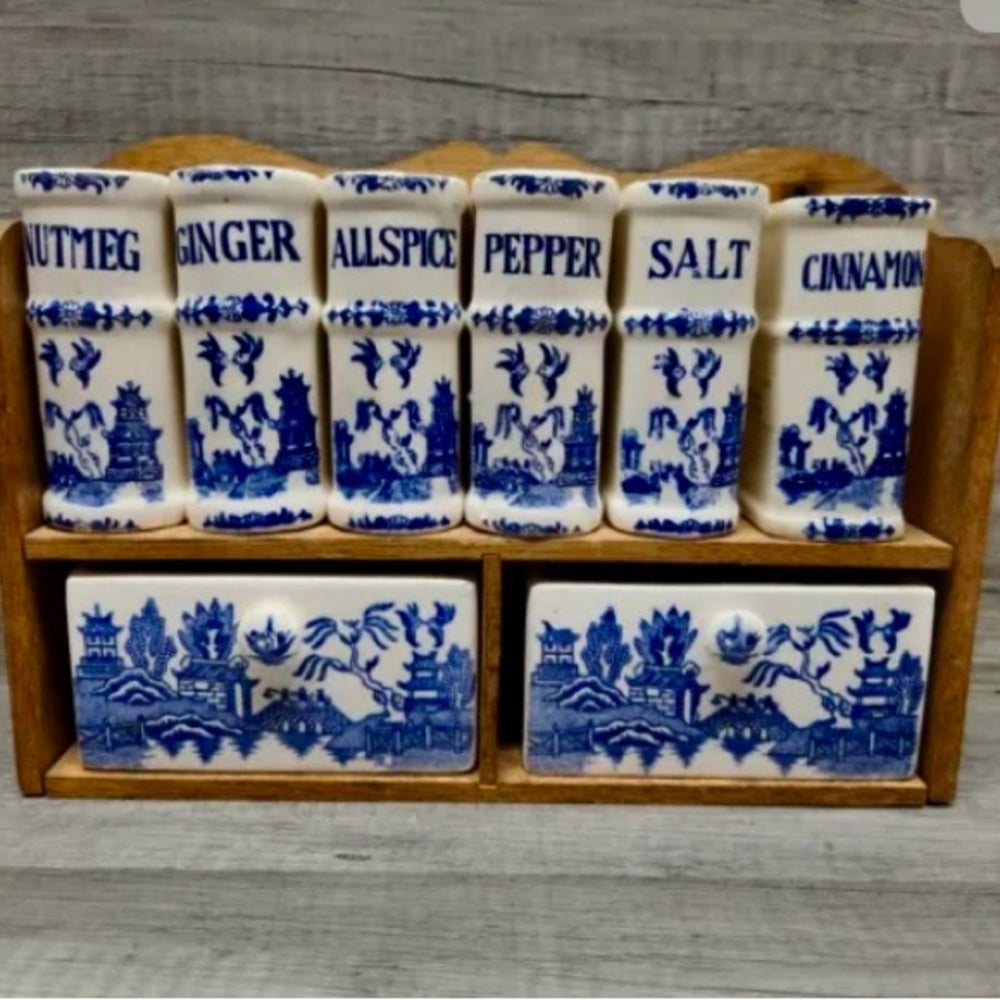 Vintage, Rare, Japan, 9-pc Blue Willow Shaker Set  with Wooden Rack