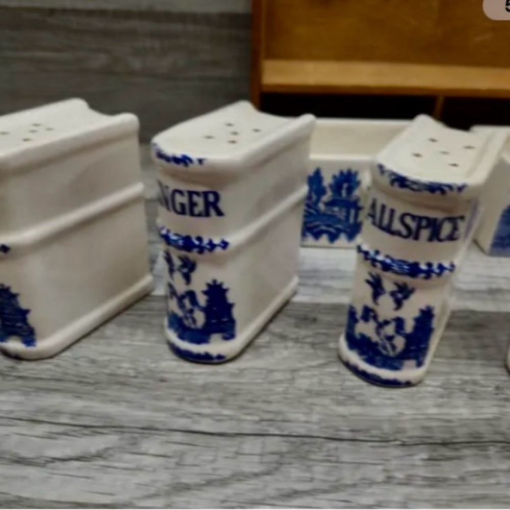 Vintage, Rare, Japan, 9-pc Blue Willow Shaker Set  with Wooden Rack
