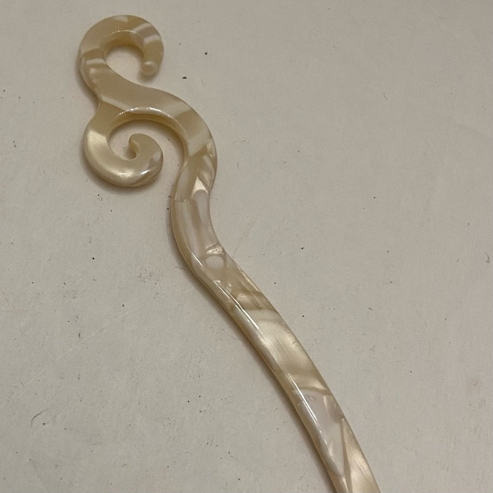 Vintage, Creamy Beige Lucite Hair Accent Pin or Accessory 7in x 1in