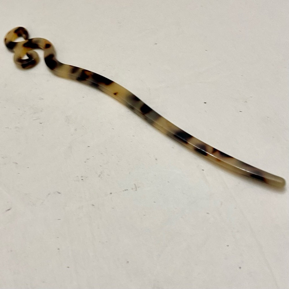 Vintage, Brown and Beige Tortoise Lucite Hair Pin Accessory 7in x 1in