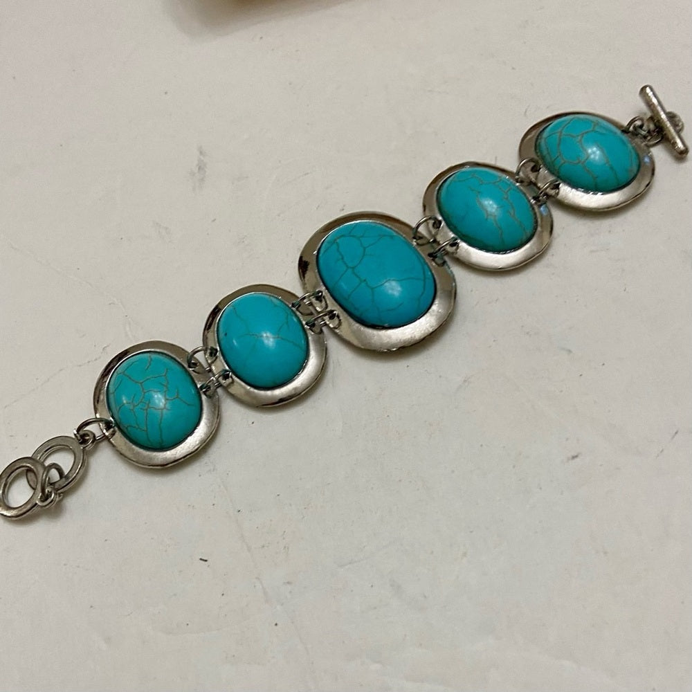 Vintage, Silver Tone and 5pc Faux Turquoise Chain Bracelet 8in L x 2in W