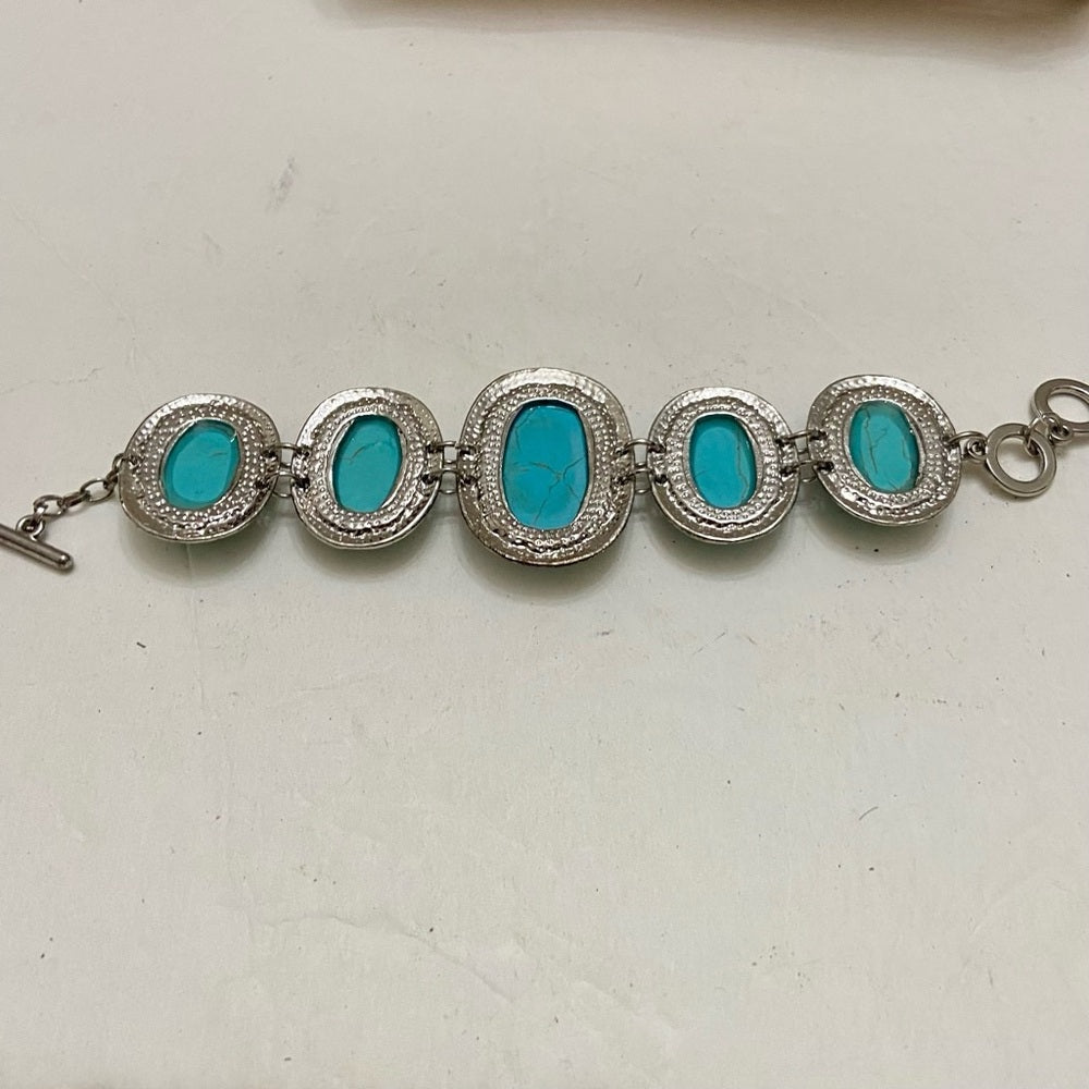 Vintage, Silver Tone and 5pc Faux Turquoise Chain Bracelet 8in L x 2in W