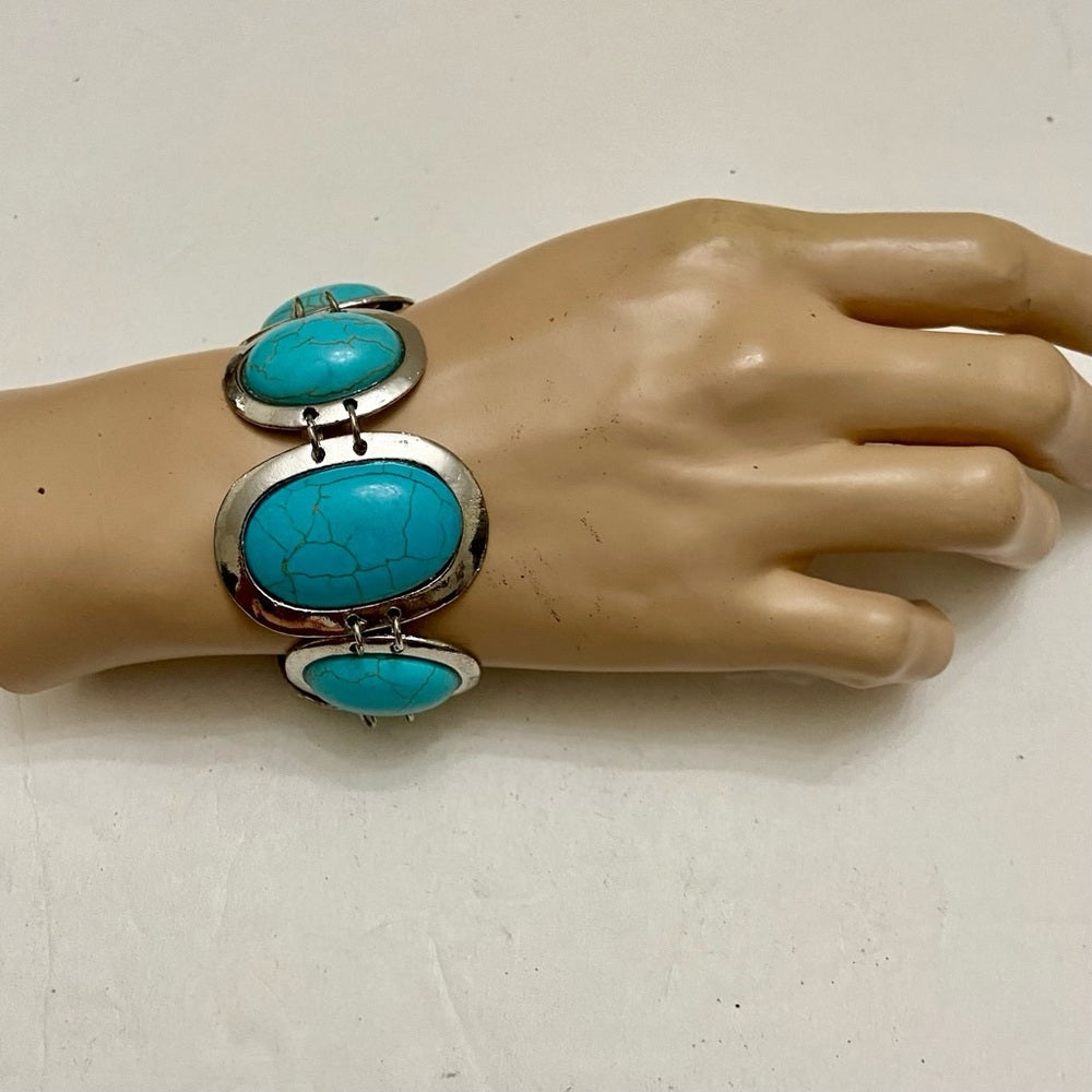 Vintage, Silver Tone and 5pc Faux Turquoise Chain Bracelet 8in L x 2in W