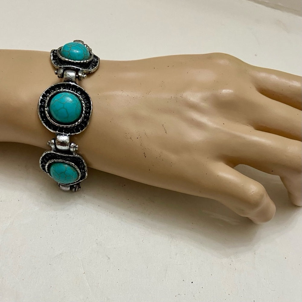 Vintage, Silver Tone and 3 Faux Turquoise Chain Bracelet 8in L x 1in W