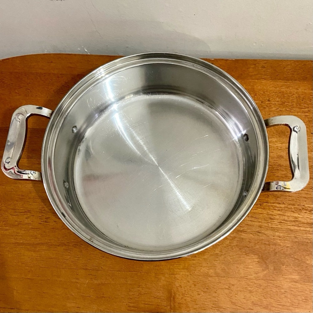 Blue Willow, Stainless Steel Large Dutch Oven w/ Lid 14in L x 10.5in D x 3.5in H