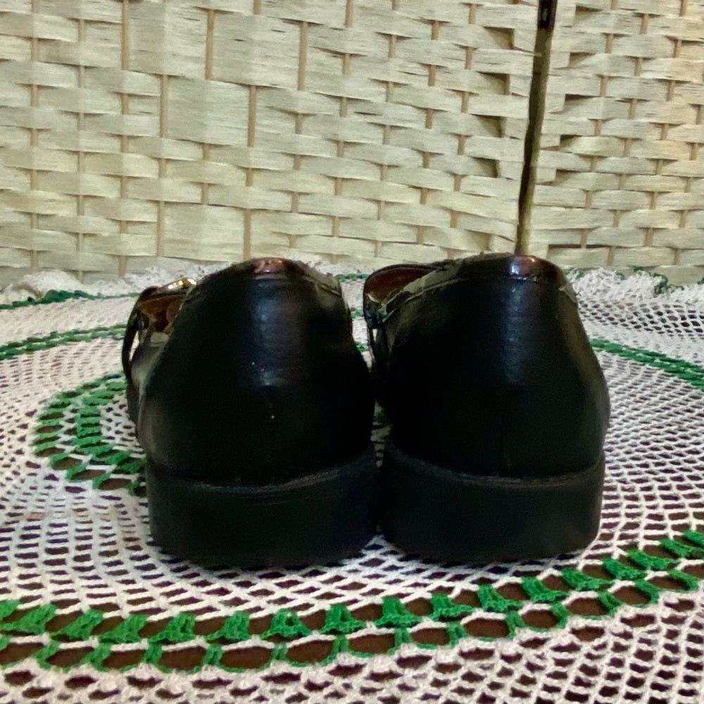 Anne Klein I-flex Black and Brown Trim Loafers Size 8.5