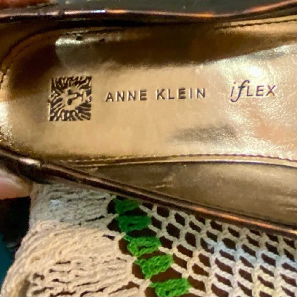 Anne Klein I-flex Black and Brown Trim Loafers Size 8.5