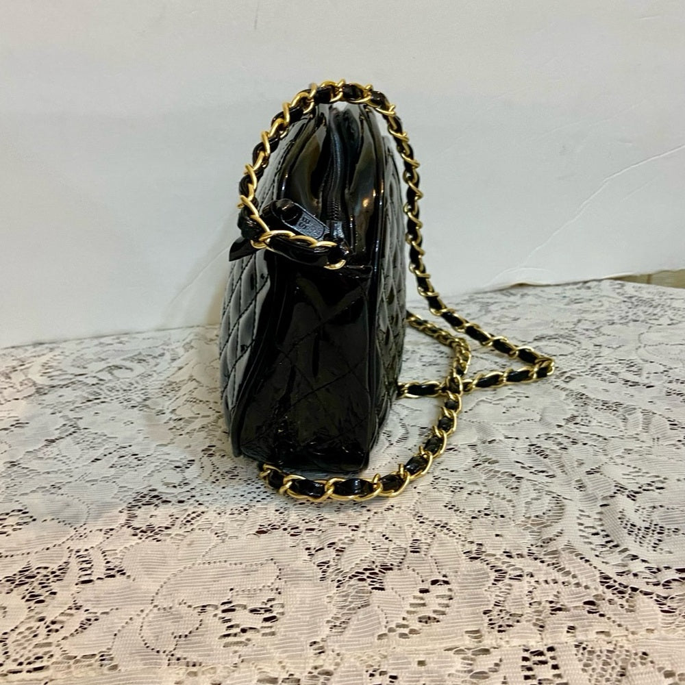 Vintage, Etra Black Quilted Leather Handbag-Crossbody (11in x 7in x 2.5in)