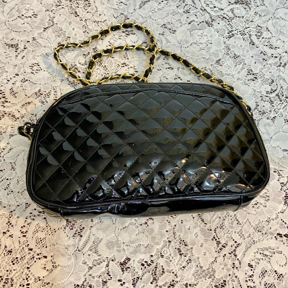 Vintage, Etra Black Quilted Leather Handbag-Crossbody (11in x 7in x 2.5in)