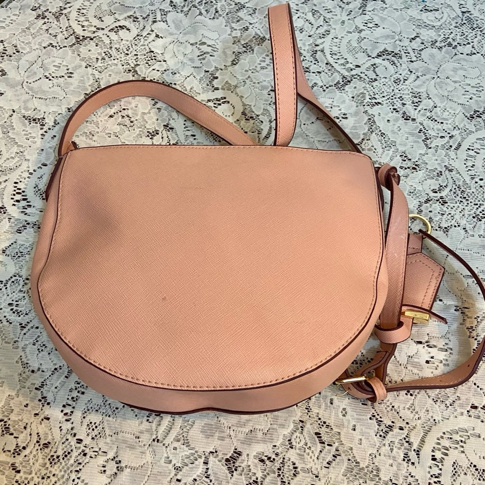 A New Day Pink Leather Crossbody Bag ( 9.5in x 9in x 2in)